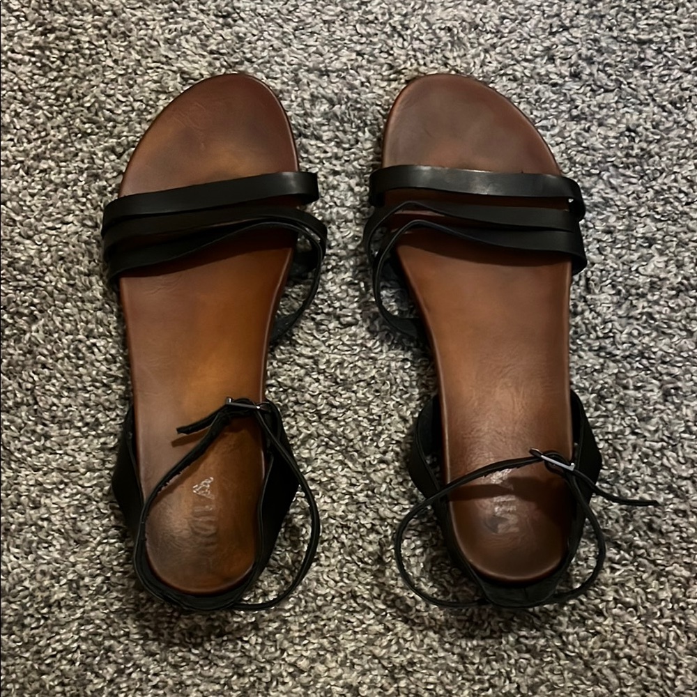 Women’s Strappy Sandals